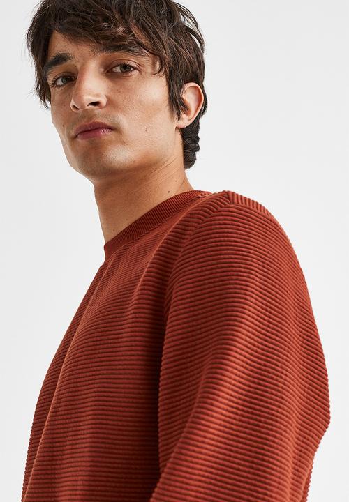 H&M - Regular fit ribbed sweatshirt - rust red