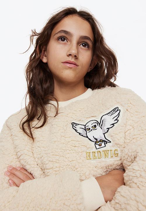 H&M - Appliquéd teddy sweatshirt - light beige/harry potter