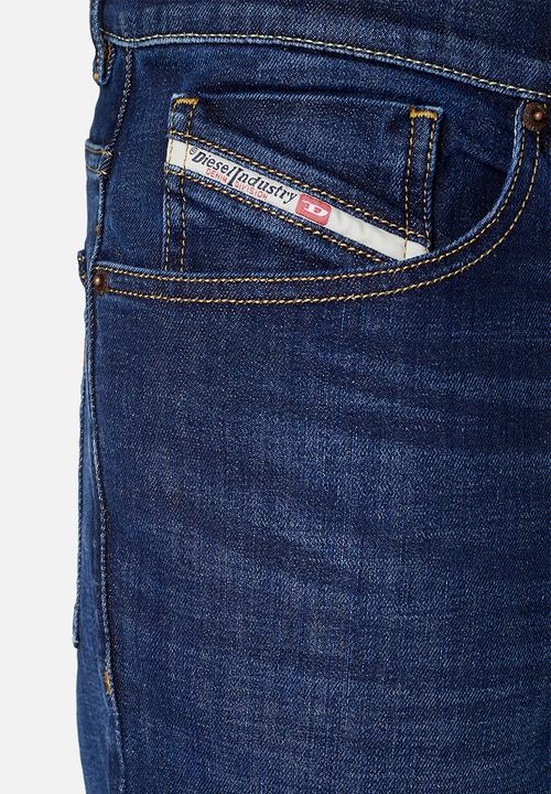 Diesel  - 2005 d-fining regular fit - mid blue