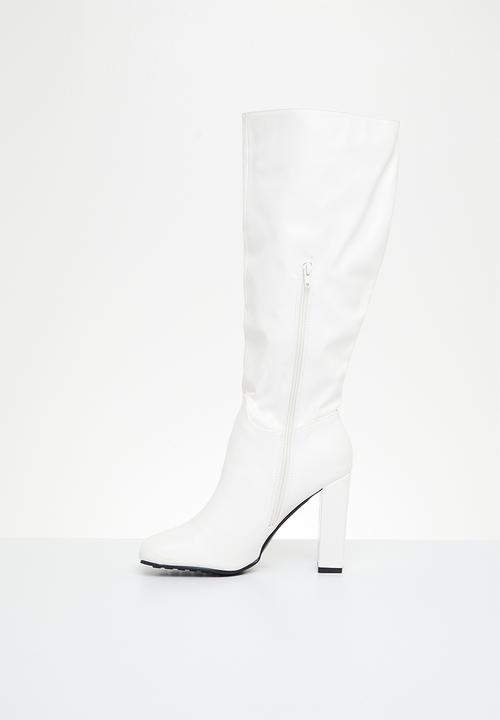 Public Desire - Gia knee high boot - ecru box pu