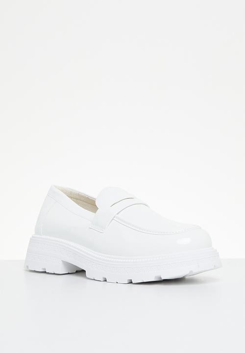 Superbalist - Chloe loafer - white
