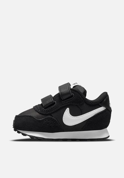 Nike - Nike MD Valiant