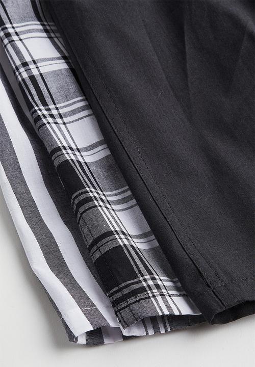 H&M - 3 Pack woven cotton boxer shorts - black/checked