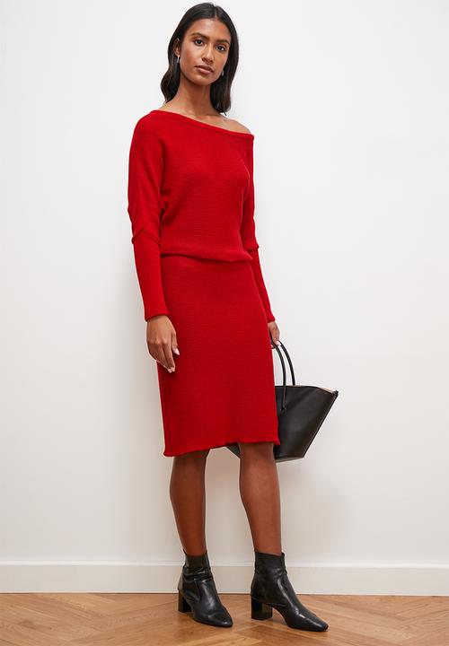 edit - Slash neck bodycon knitwear dress - oxblood
