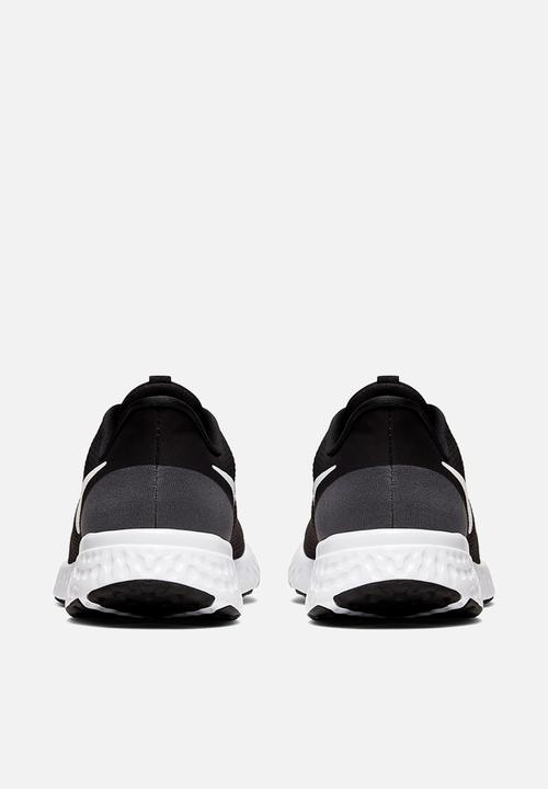 Nike - Revolution 5
