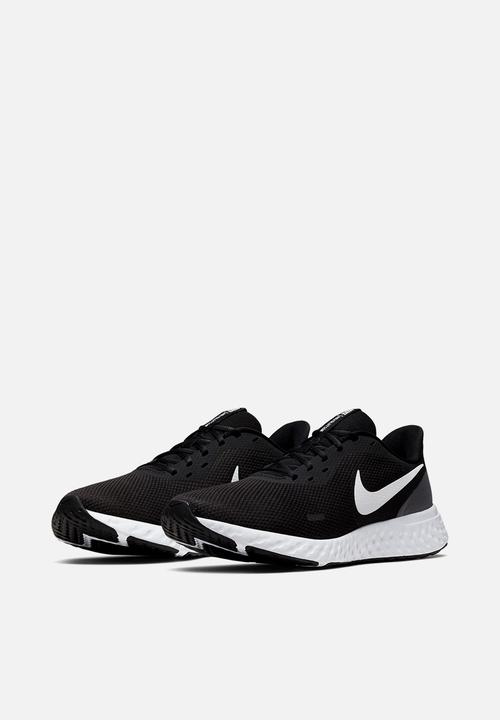 Nike - Revolution 5