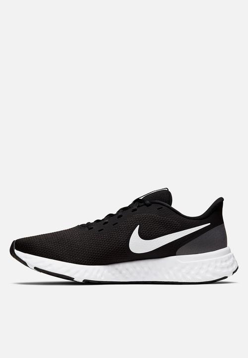 Nike - Revolution 5