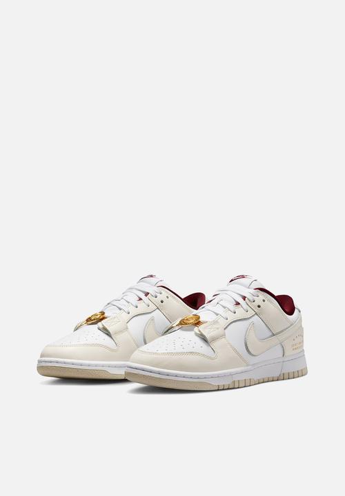 Nike - Dunk low SE