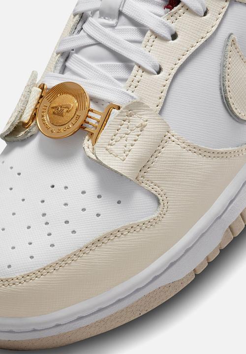 Nike - Dunk low SE