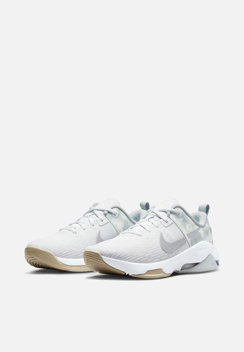 Nike - Air Zoom Bella 6 premium