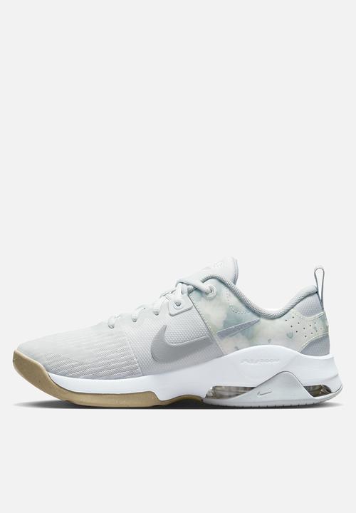 Nike - Air Zoom Bella 6 premium
