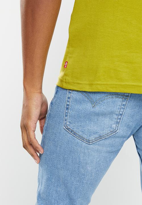 Levi’s® - Outline branded grp tee - camping gear