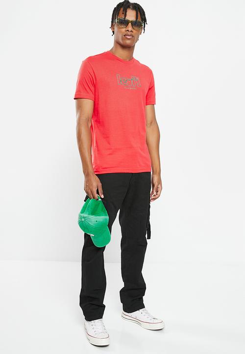 Levi’s® - comic branded grp tee 06 - poppy red
