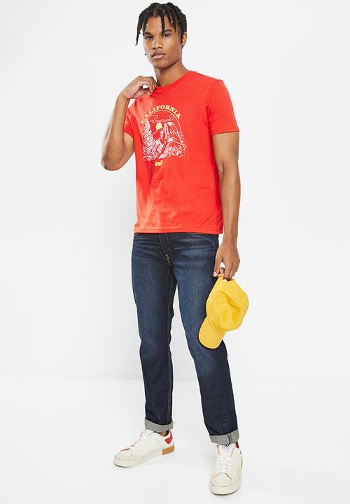 Levi’s® - sketchy mountain tree - poppy red