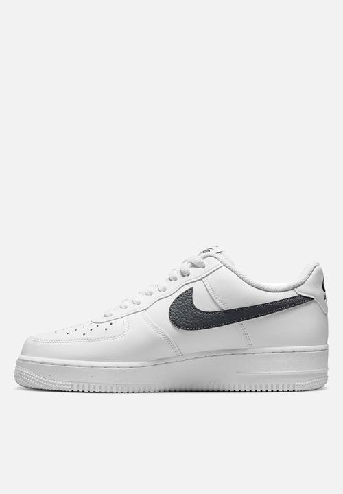 Nike - Air Force 1 '07