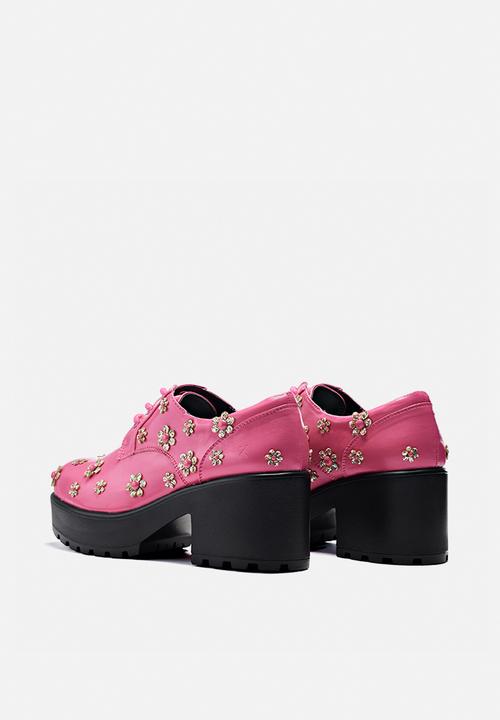 Koi Footwear - A stolen bloom lace up - pink flowers