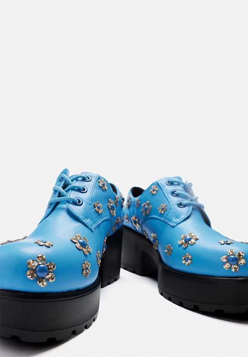 Koi Footwear - A stolen bloom lace up - blue flowers