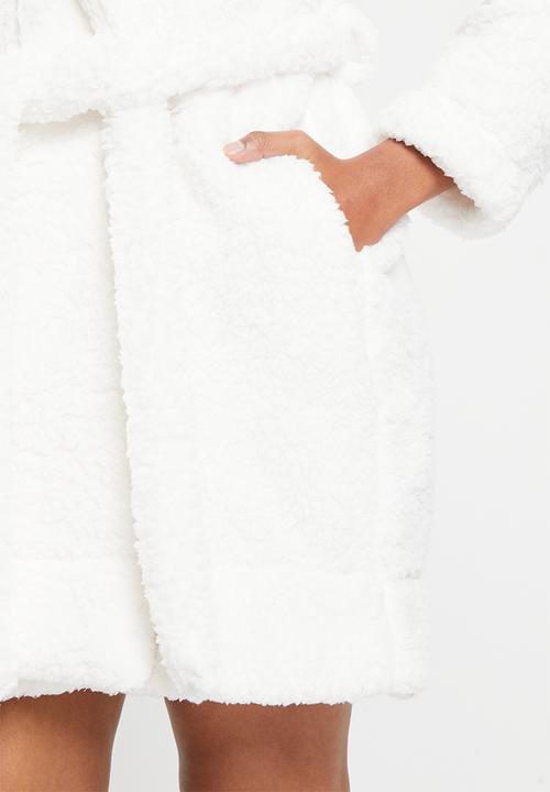 Cotton On - The hotel luxe snuggle robe - white
