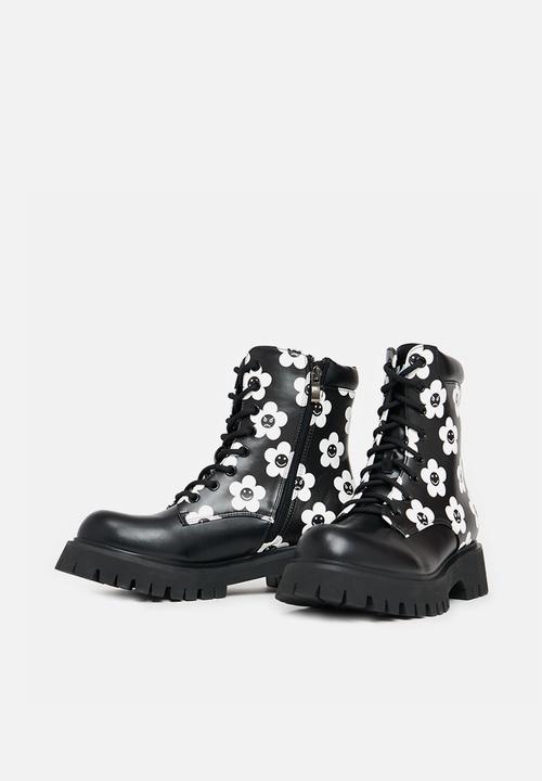 Koi Footwear - Absent presence lace up boot - black flowers