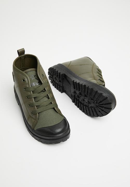 SOVIET - K montgomery - olive & black