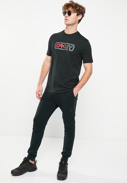 Oakley - Locked in b1b tee - black & grey