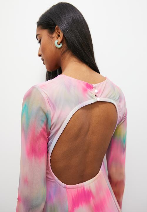 Superbalist - Open back mesh fit and flare - soft focus
