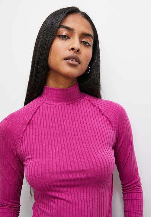 Superbalist - Exposed seam detail funnel neck - purple