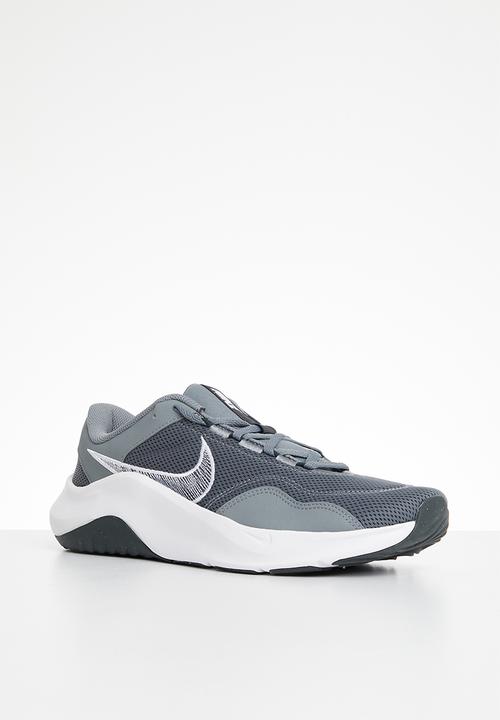 Nike - Legend essential 3 next nature