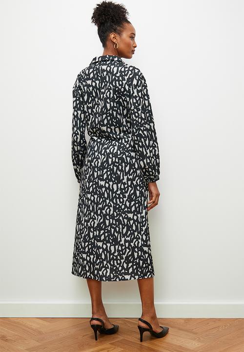 edit - Shirt dress with lace up detail -black stone abstract