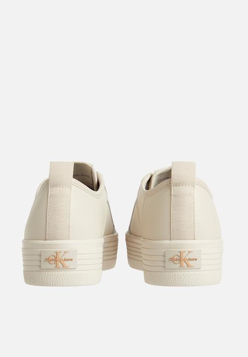 Calvin Klein - Vulc flatf low wrap around logo - eggshell