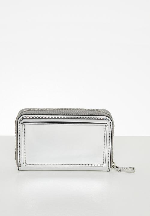 Calvin Klein - Sculpted med zip around - silver