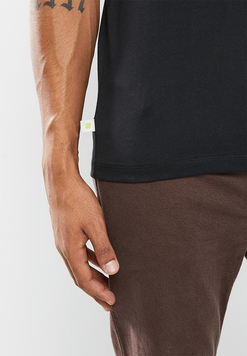 urban° - Mens urban core logo tee short sleeve - black