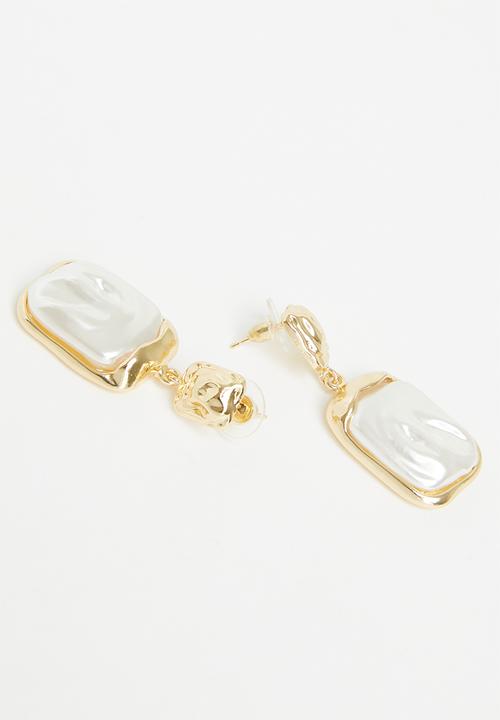 Superbalist - Luna stud earrings - gold & cream
