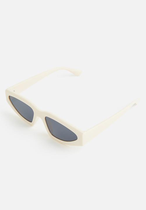Superbalist - Abongwe cateye sunglasses - cream
