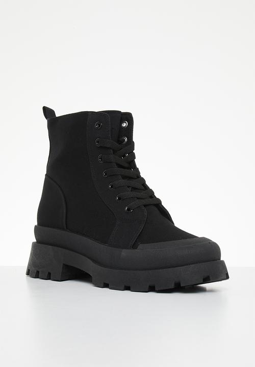 Madison® - Tiana lace-up boot - black