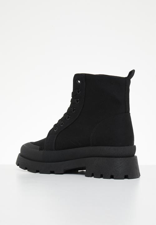 Madison® - Tiana lace-up boot - black