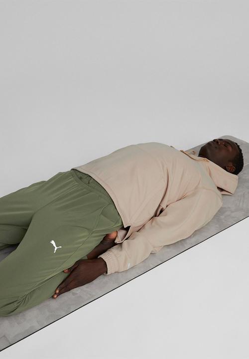 PUMA - M studio hoodie plastic free - granola