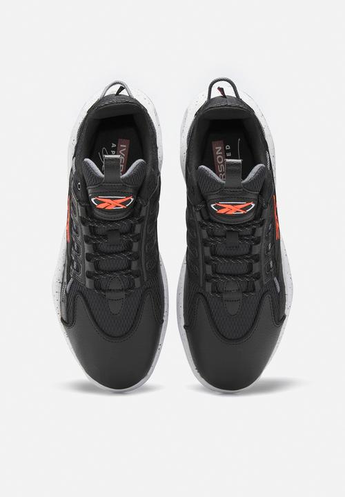 Reebok - Reebok solution mid