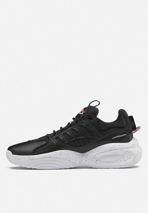 Reebok - Reebok solution mid