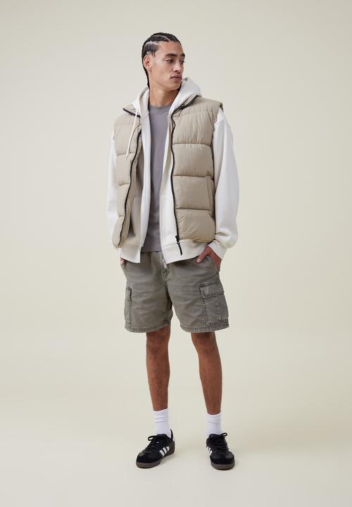 Cotton On - Recycled puffer vest - tan