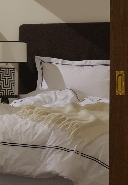 H&M - Cotton percale double/king duvet cover set - white/black
