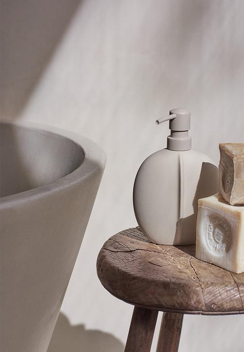 H&M - Stoneware soap dispenser - light greige