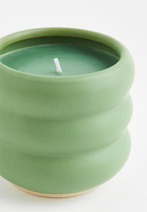 H&M - Scented candle in a stoneware holder - green/yuzu blossom