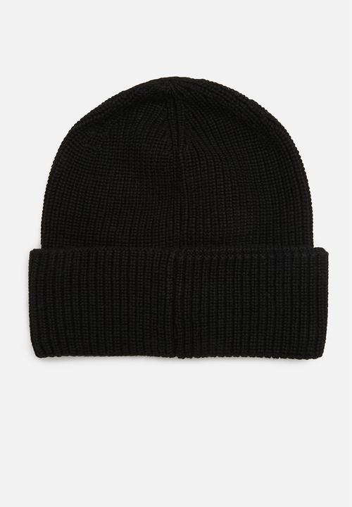 Calvin Klein - Tagged beanie - black