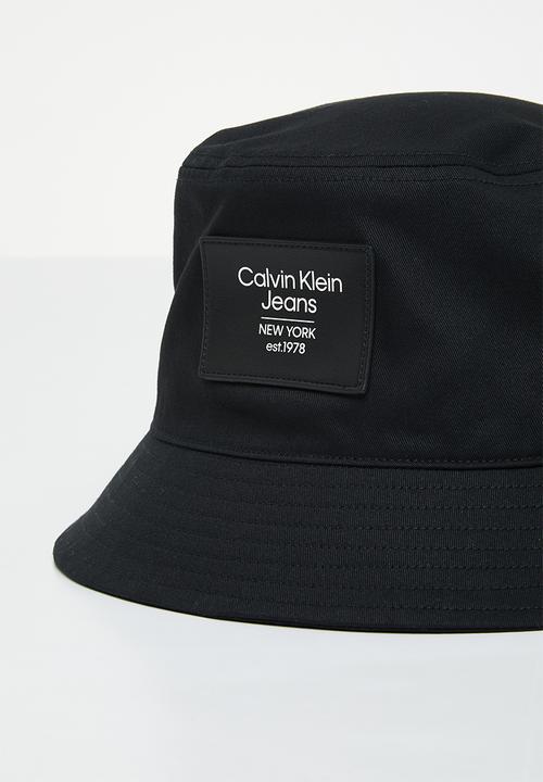 Calvin Klein - Sport essentials bucket hat est - black