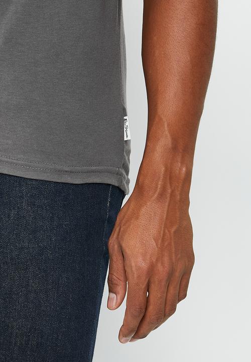 Ben Sherman - ESSENTIAL TARGET TEE - CHARCOAL