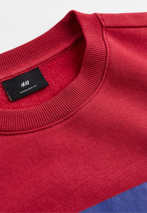H&M - Oversized fit sweatshirt - red/new york
