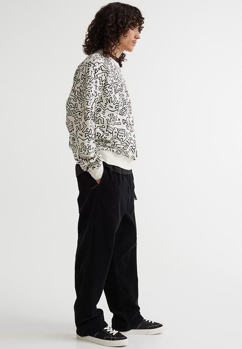 H&M - Relaxed fit sweatshirt - cream/keith haring