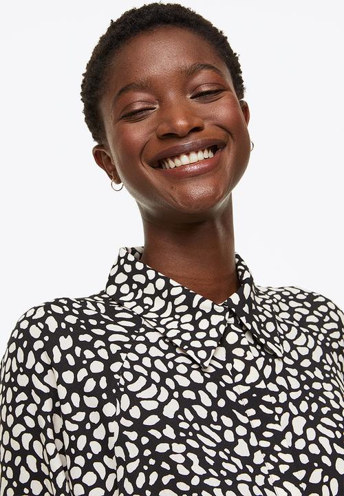 H&M - Tiered shirt dress - black/spotted