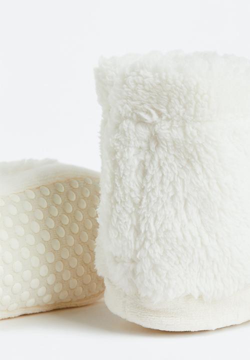 H&M - Fluffy slippers - white/bear